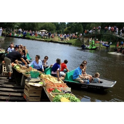 Marché sur l'eau - Le Vanneau